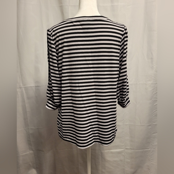 Worthington Black and White Striped Half Open Sleeve Blouse Crew Neck Size M - Picture 2 of 9